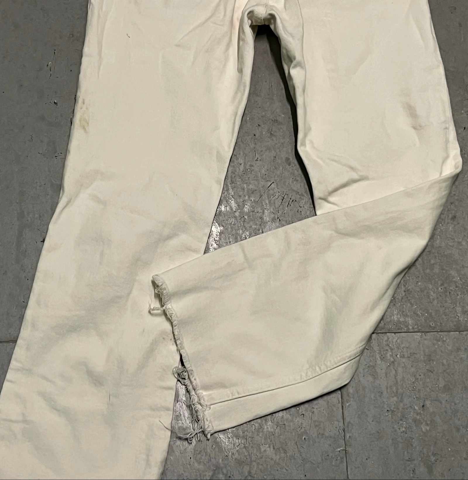 Calça jeans branca desgastada Desi – photo 15
